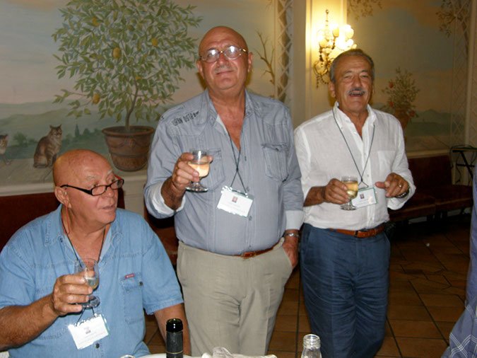 1° raduno Ascoli Piceno dal 9 al 10 settembre 2011 -  foto...029 - la sera a cena...  
